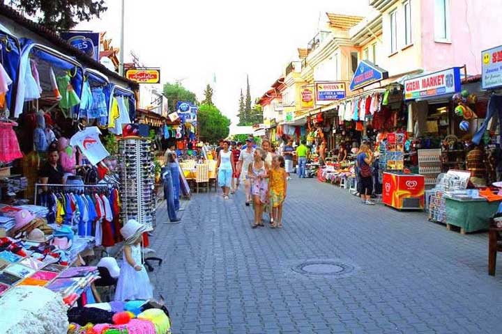 Lively center Dalyan